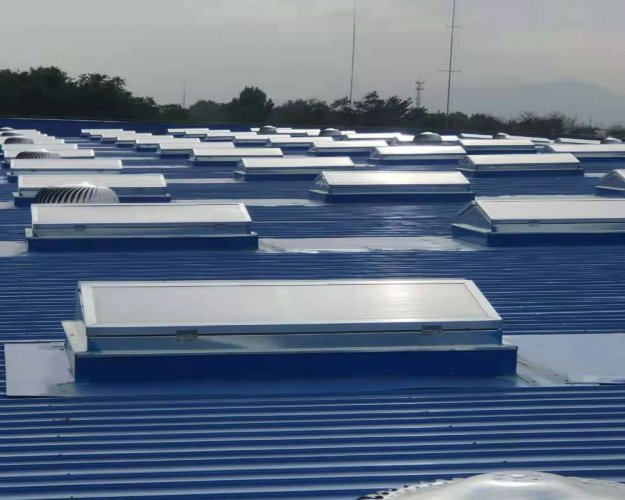 三角型排煙天窗